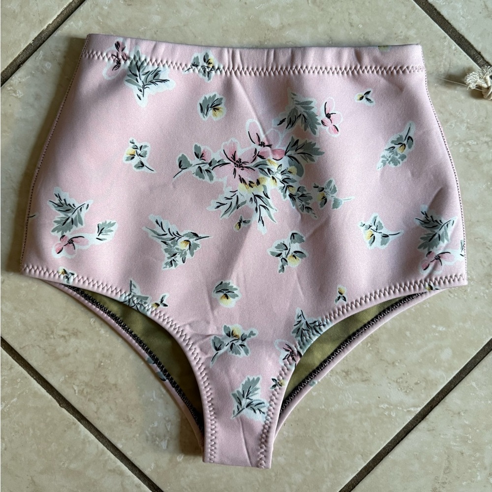 Billabong Sol Searcher High-Waist Bikini Bottom - Size Medium (NWT)